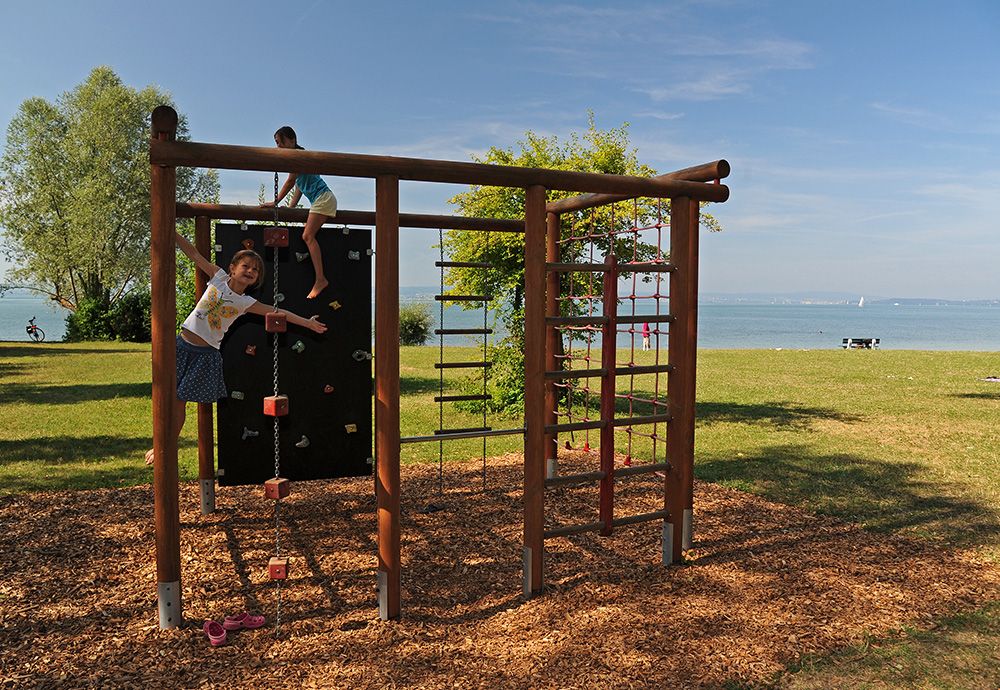 Camping Kinder Familien Bodensee Strand spielen