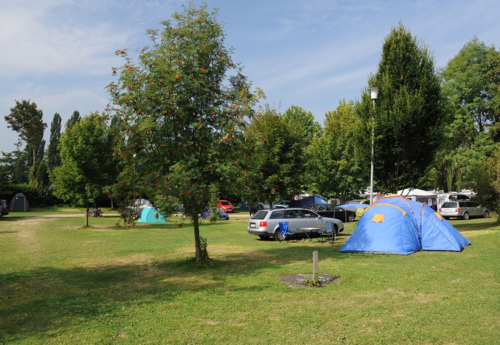 Zelt campen Urlaub radfahren wandern